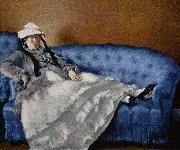 Portrat der Frau Manet auf blauem Sofa